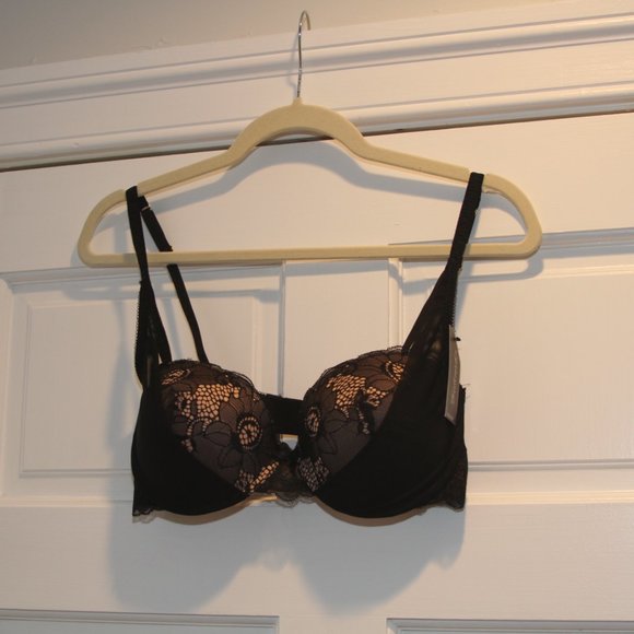 Frederick's of Hollywood Valerie Push Up Bra & Thong Set 36C/L - Picture 8 of 10